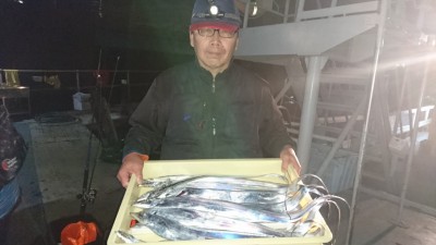 
<p>田中様　沖の北　ウキ釣り　タチウオ多数GET</p>
<p>タチウオよく釣れてますね(^^♪おめでとうございます！</p>
