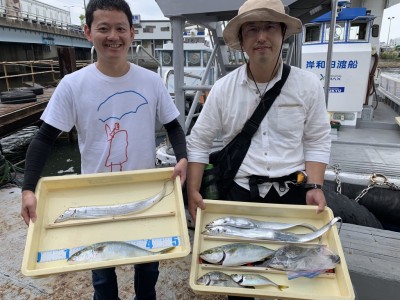 
<p>松田様・槙野様 沖の北 太刀魚・ツバス・中アジ・チヌ 太刀魚は朝一にドジョウワームで釣られています(^O^)おめでとうございます^ ^</p>

