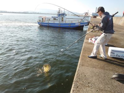 <p>沖の北内向き　フカセ釣りでチヌが釣れてました♪</p>