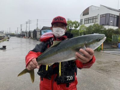 <p>MBK様　沖の北　ショアジギでメジロ♪</p>