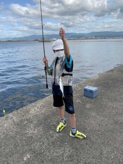 <p>樹吹君　沖の北　アジングで中アジゲット！流石♪夕方の釣果です♪</p>