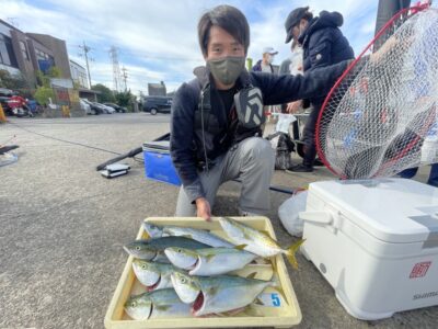 <p>鷲様　沖の北　ショアジギでハマチ6匹・サゴシGET！！</p>