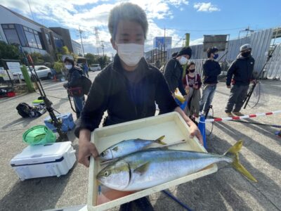 <p>シオミ様　旧一文字赤灯　ショアジギで75cmのメジロと39cmの大サバ！！！！沖の北だけではなく赤灯でも青物狙えますので混雑を避けたい方にはおすすめ！！！</p>