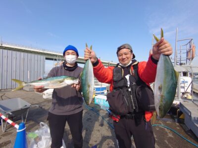 <p>沖の南　ショアジギでハマチ！バラしもあったみたいです。</p>