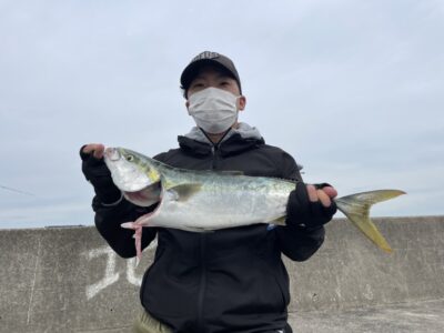 <p>大野様　沖の北　ショアジギでメジロ GET^ ^</p>