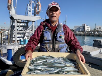 <p>井沢様　沖の北　ヌカ切り釣り名人本日はサヨリ釣りでサヨリ大漁🎣</p>