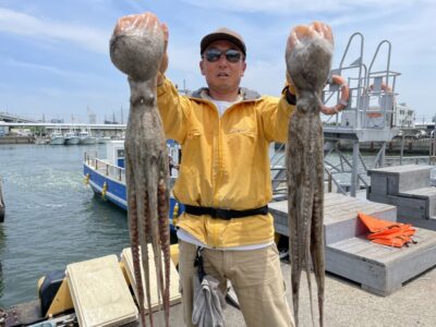 <p>山根様②   中波止2番　タコエギ　マダコ2.16キロ・2.45キロ🐙大蛸おめでとうございます🎣</p>