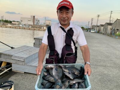 <p>フュージョン三宅様　沖の北　ヌカ切り釣り　グレ大漁🎣　最大29cm🐟</p>