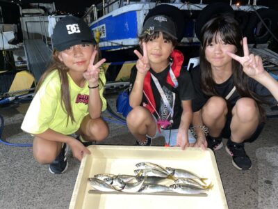 <p>のんまなここちゃん　沖の北　サビキ釣りでアジ🎣</p>