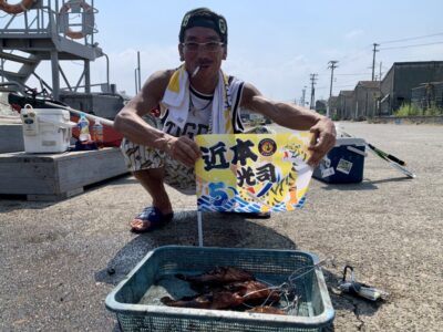 <p>トラッキー島野様　旧一文字赤灯　エビ撒き釣りでアコウ4尾🎣　本日もお疲れ生です🍻</p>