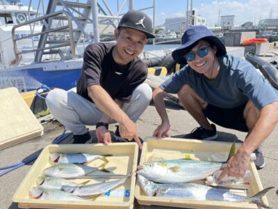 <p>NFC  成田会長・小川cap 様　沖の北　ショアジギでツバス〜ハマチ5匹とサゴシ2匹🎣おめでとうございます^ ^</p>