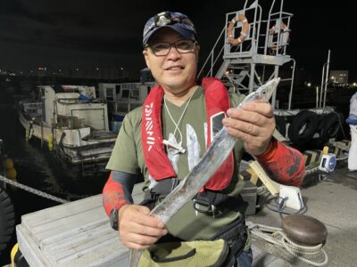 <p>中野様　沖の北　テンヤで太刀魚🎣18時過ぎにヒット♪</p>