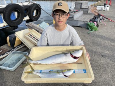 <p>あおい君　沖の北　飲ませ釣り　ハマチ〜メジロ2匹🎣</p>