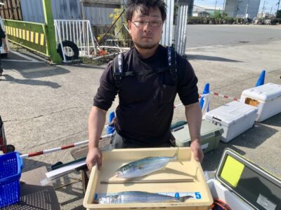 <p>河野様　沖の北　メタルバイブでハマチ&サゴシ🎣</p>