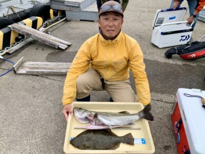 <p>山根様 沖の北 外向き飲ませでヒラメ！内向き飲ませでハネ！流石です♪</p>