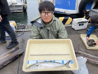 <p>牙族のストーカー様　沖の北　ショアジギでサゴシ🎣</p>