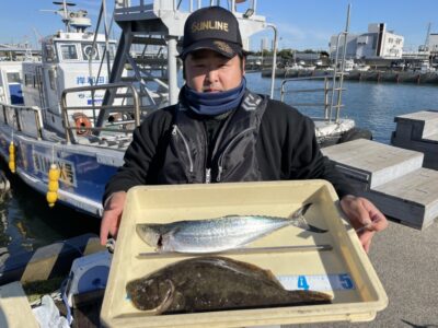 <p>上川様　沖の北　ショアジギでサゴシ🎣アジ飲ませでヒラメ46cm♪♪</p>