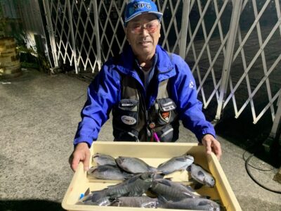 <p>荒木町のみっちゃん　旧一文字白灯　フカセ釣りでグレ🎣　当日は午前中グレ釣れず午後から釣れだしたそうです🐟</p>