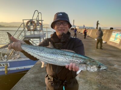 <p>沖の北 ショアジギでサワラ！6時半頃にヒット！</p>