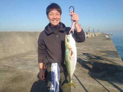 <p>隅田様 沖の北 飲ませ釣りでメジロ追加！</p>