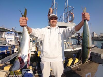 <p>八木様 沖の北 飲ませ釣りでメジロ！</p>