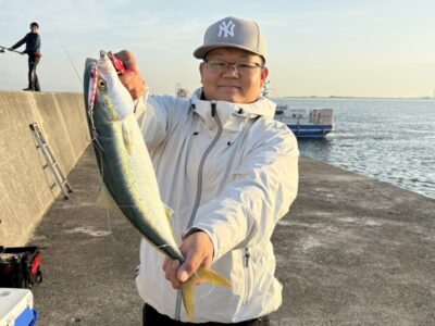 <p>福井様 沖の北 ジャックアイ・マキマキでハマチ！6時頃にヒット！</p>
