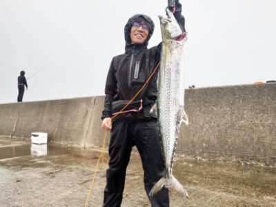 <p>沖の北 ジャックアイ・マキマキでサワラ105cm！！！</p>