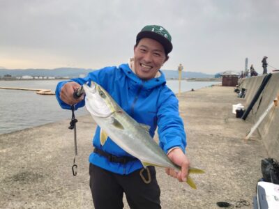 <p>坪井様 沖の北 メタルバイブ中層でハマチ！6時半頃にヒット！2本目♪追記、この後7時頃にメタルバイブ表層で1本追加♪</p>