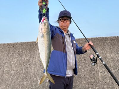 <p>伊藤様　沖の北　堤防手前付近でハマチ🎣</p>