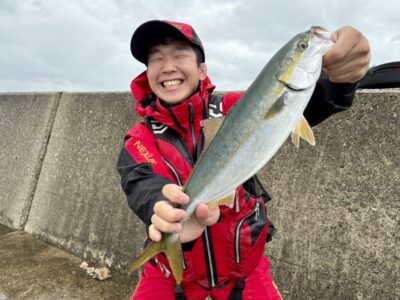 <p>TEAM水没 クランド様　沖の北　人生初ショアジギでハマチ🎣　メタルエフェクト使用</p>