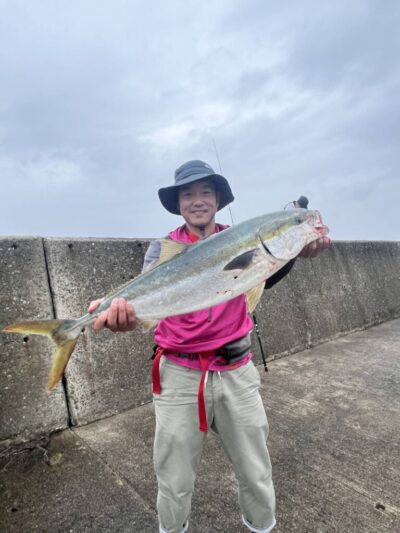<p>沖の北 ジャックアイ・マキマキでブリ！6時50分にヒット！</p>