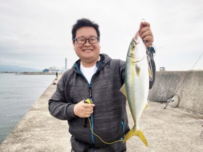 <p>村尾様 沖の北 撃投ジグでハマチ！6時すぎにヒット！</p>