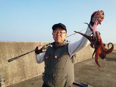 <p>亀本名人 沖の北内向き タコエギでタコ🐙</p>