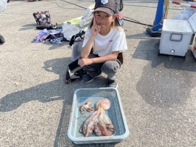 <p>こっちゃん様　旧一文字カーブ〜白灯　タコエギでマダコ1.37キロまで2杯🐙</p>