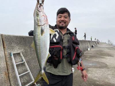 <p>海老鼻様　沖の北　7時頃にハマチ🎣　Blue Blueブローウィン使用</p>