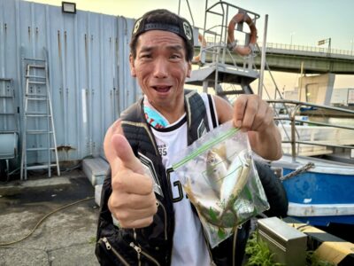 <p>釣果はタコだったぜ！島ちゃん　旧一文字赤灯〜カーブ　タコ釣り坊主🐙で御機嫌ナナメ⤵︎… レジェンド山本が17:00〜19:00で釣った良型アジ🐟頂き御機嫌⤴︎回復😊</p>
