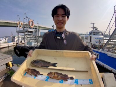 <p>マックススタッフ玉置君 沖の北 ジグヘッド＋イソメで良型グレ！</p>