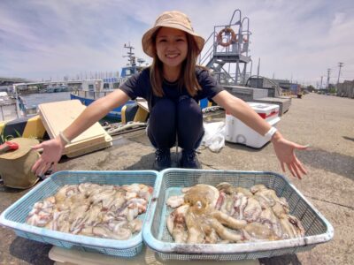 <p>バルボッサ御一行様 旧一文字白灯   🐙タコ大漁！1番大きいのは1.19kg！</p>