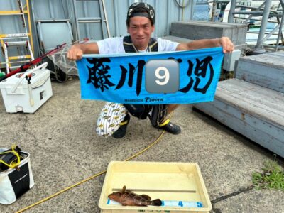<p>阪神虎軍９(球)連勝&セリーグ通算5000勝㊗️で御機嫌⤴︎🐯パンチ歴35年👊島ちゃん🐯　旧一文字赤灯　エビ撒き釣りでアコウ30cm🎣　</p>