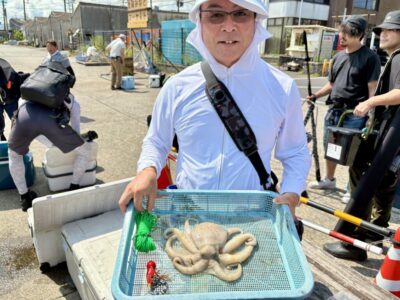 <p>メンソーレ仲村様　沖の北　タコジグ手釣りでタコ🐙</p>