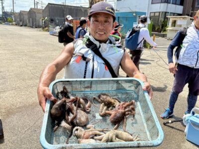 <p>マッチョマコ様　旧一文字③ タコエギでタコ🐙6杯💪</p>