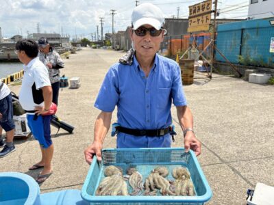 <p>U様　旧一文字カーブ付近を探り歩きタコ4杯🐙</p>
