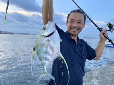 <p>旧一文字赤灯内向き　エビ撒き釣りでイトヒキアジ！レア魚♪</p>