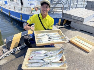 <p>西宮市のイワセマン様　沖の北　沖の北　サムライジグRスピン40g でサゴシ大漁✨お見事です♪♪</p>