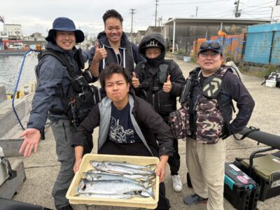 <p>タモ入れ失敗マン様　沖の北　ショアジギでサゴシ6匹✨</p>