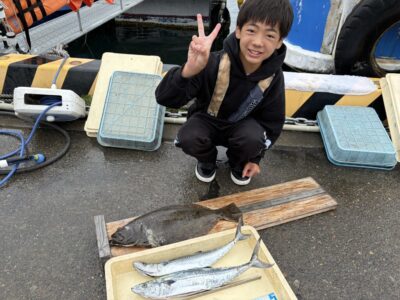 <p>あきと君　沖の北　ショアジギでサゴシ✨アジ飲ませではヒラメもGET🎣</p>