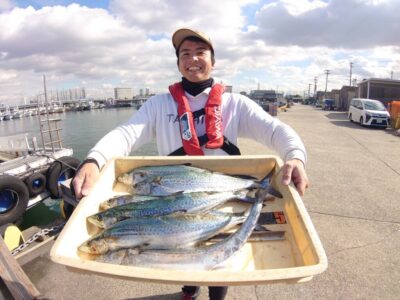 <p>K様　旧一文字赤灯　ショアジギでサゴシ！全て内向きでの釣果です。内向きにカタクチベイトがかなり入っていたそうです。</p>