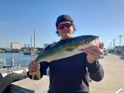 <p>こうた君の弟子1号様　沖の北　ショアジギでハマチ！</p>