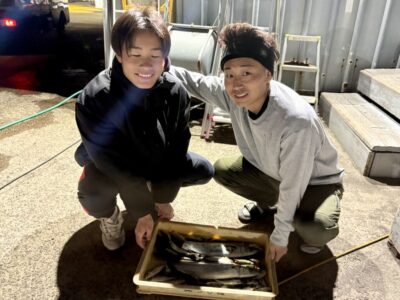 <p>大阪のモンスター様　沖の北　ショアジギでサゴシ2尾🎣　サビキ釣りで小アジ多数🎣</p>