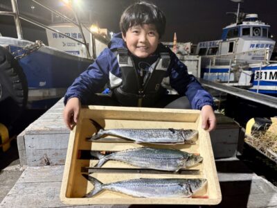 <p>要くん　旧一文字赤灯　ショアジギで人生初㊗️サゴシ🎣</p>